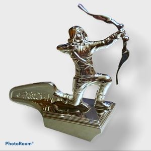 Green Arrow Hood Ornament (Loot Crate)